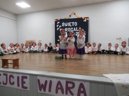 2025-11-06 Święto rogala w Osieku